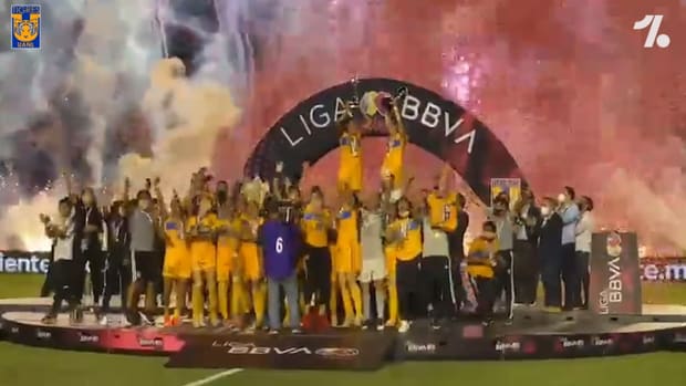 Tigres Femenil’s celebrate winning the 2021 Clausura